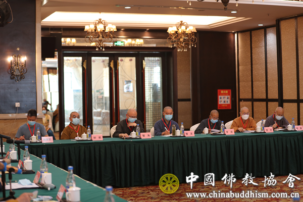 10 会议现场.png