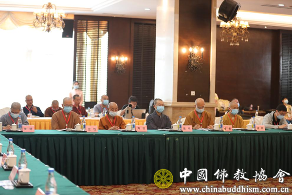 09 会议现场.png